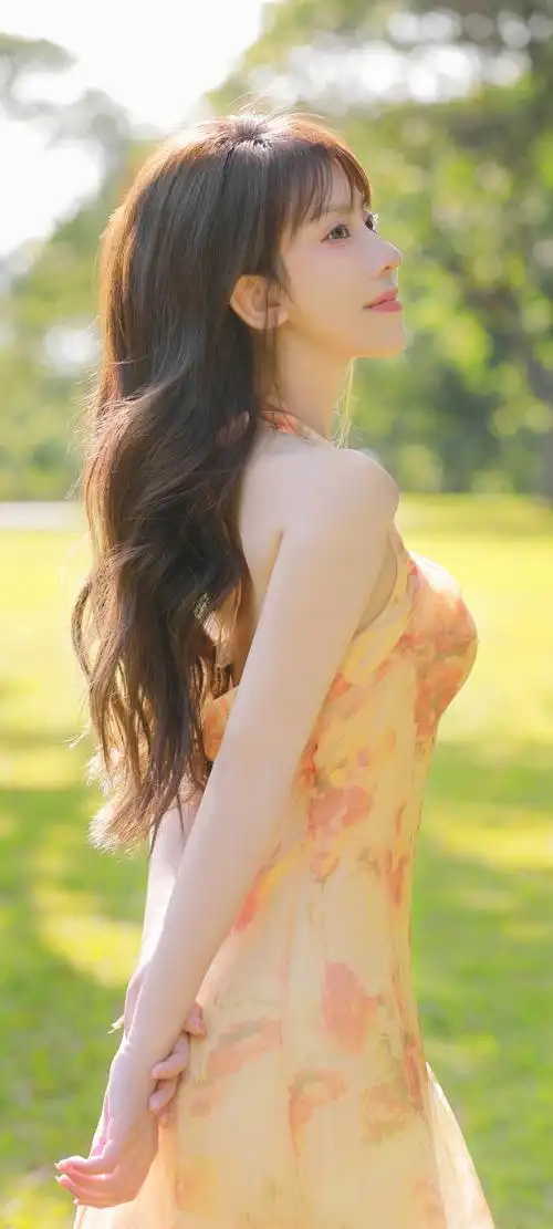 自然清新漂亮长裙子美女壁纸