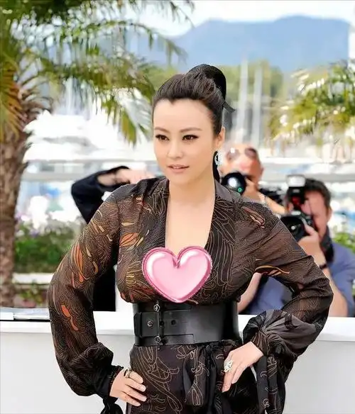 内地娱乐圈6位重量级女明星网友评论郝蕾胖了也好性感