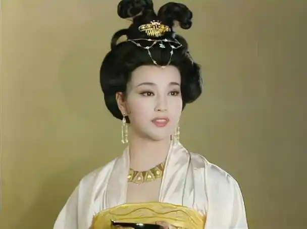 刘晓庆名气与演技无需质疑,当年她饰演的"武则天"至今无人超越.