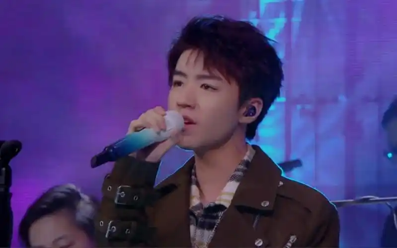 王俊凯唱歌,开口脆