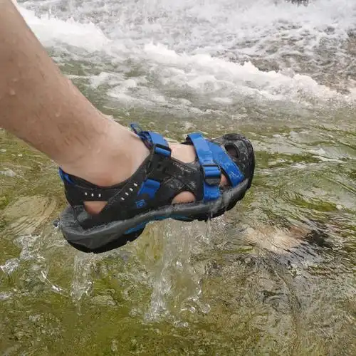 探路者沙滩夏季户外男女休闲运动涉水赤脚包头凉鞋沙滩鞋