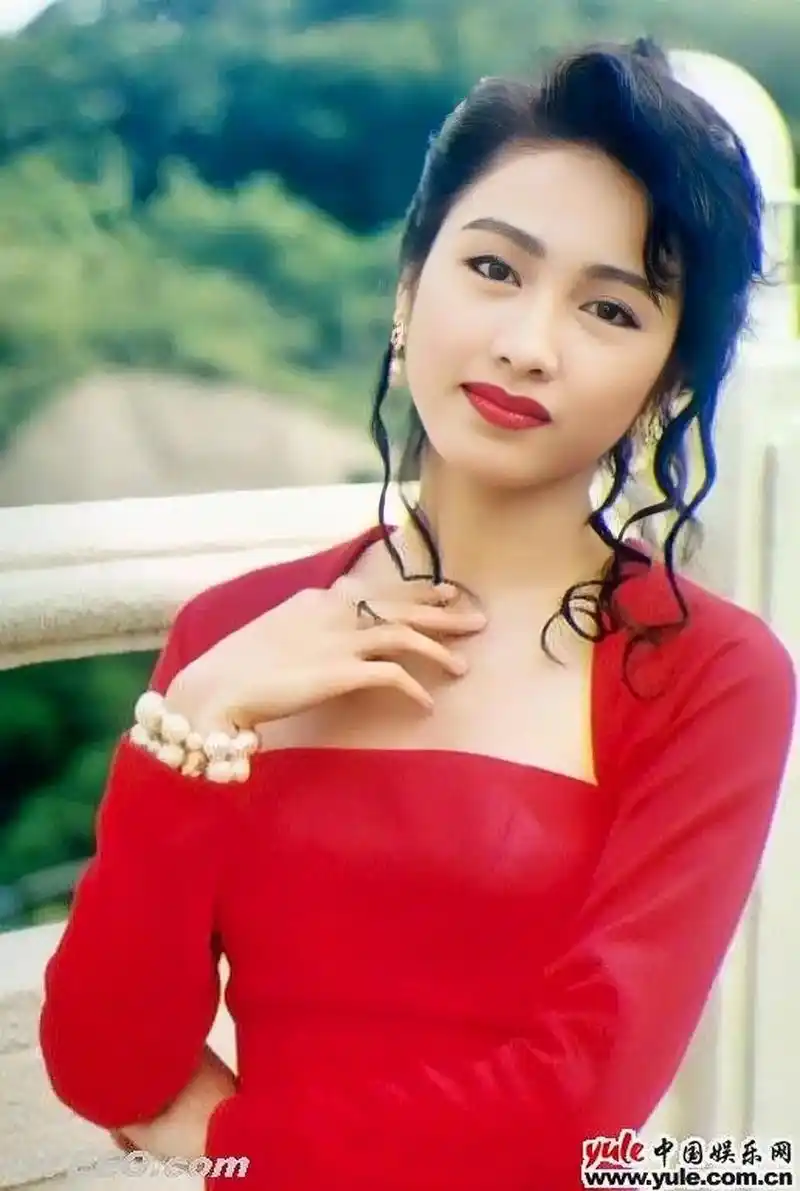 来一波荔枝姐姐年轻的照片,倾国倾城啊.#黎姿 #我要上热门  - 抖音