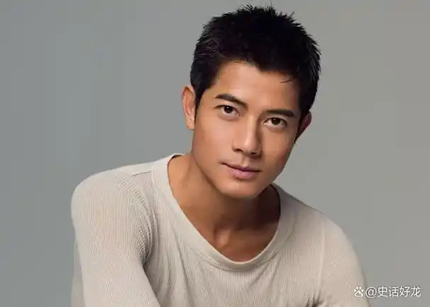 他两次获得台湾金马奖最佳男主角, 一次香港金像奖最佳男主角, 他逐渐