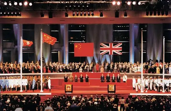 1997年7月1日,香港回归祖国主权交接仪式(资料图片)