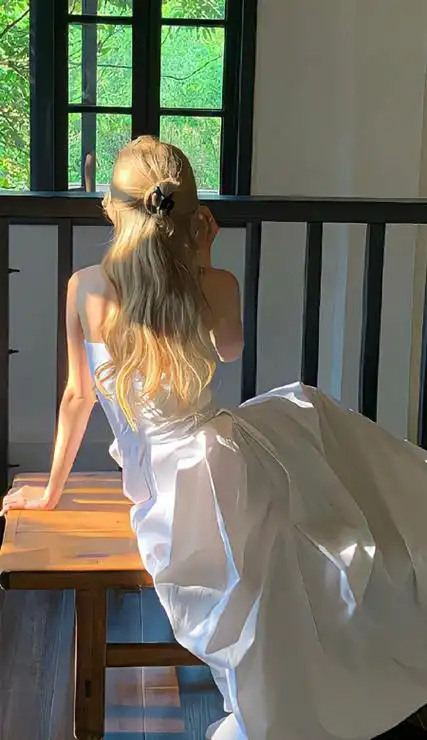 ins风少女锁屏壁纸颜值超高 仙气满满的皮肤合集_4