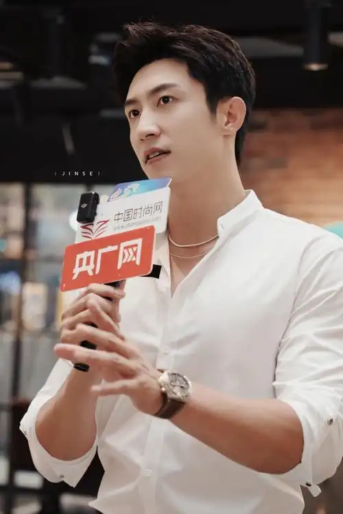 百年灵品牌代言人黄景瑜##黄景瑜济南活动