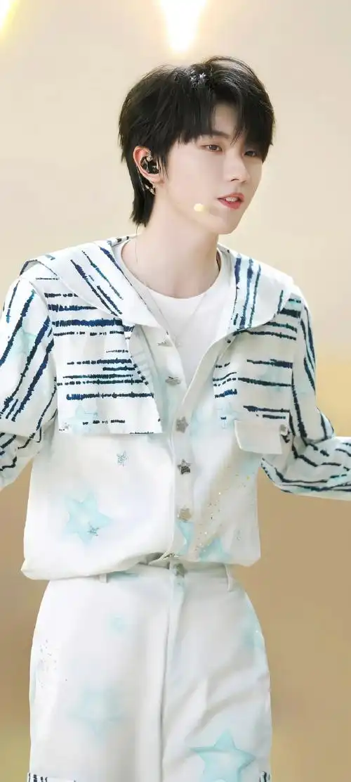 壁纸超话明星壁纸第329期|马嘉祺