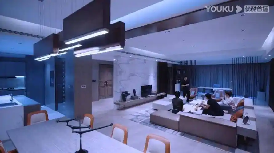 原创郭京飞救不了杠杆男二疯狂抢戏还演技浮夸演警察竟染头发