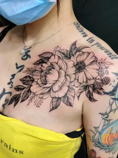 肩膀素花_纹身图案手稿图片_杰～～～的纹身作品集