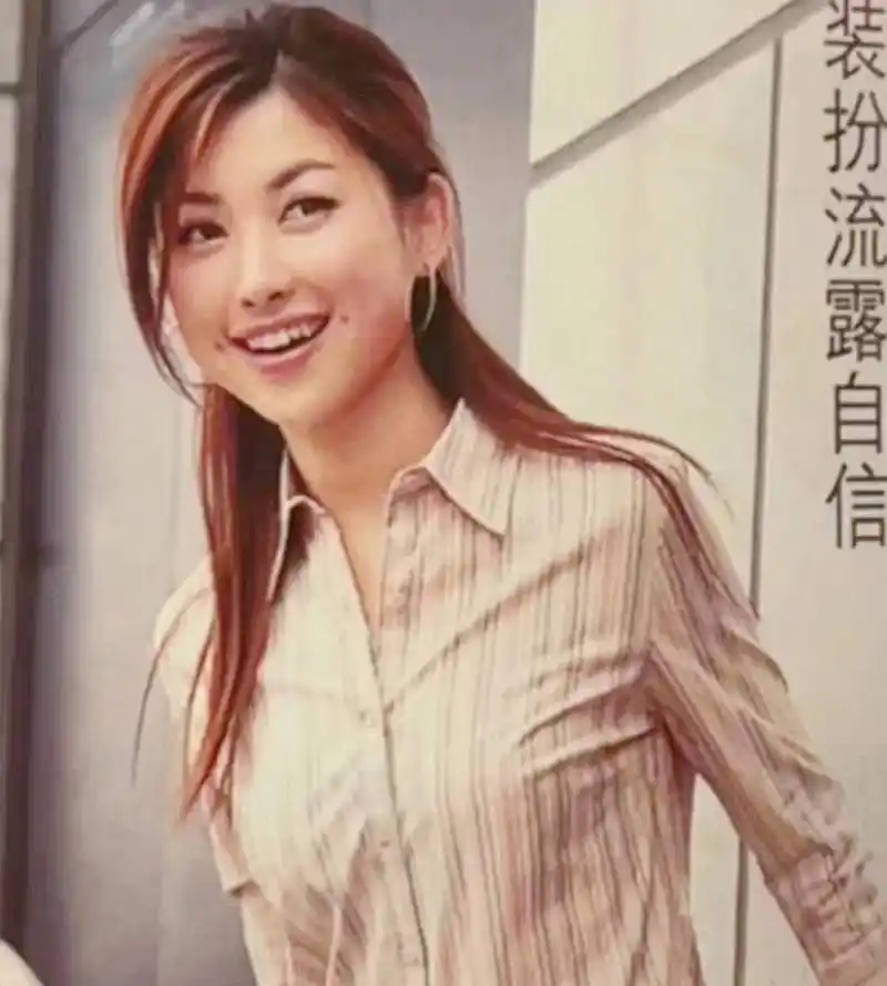 翻看朱珠的旧照,就知道她是原汁原味的美人.