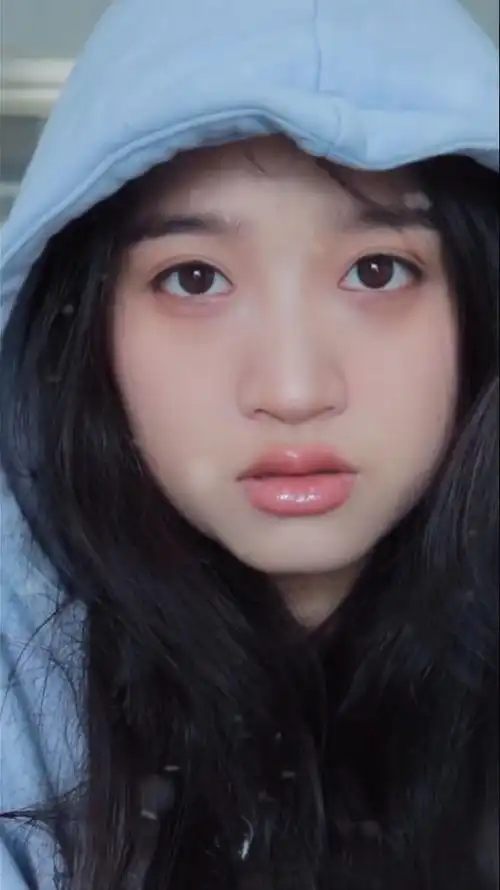 圆脸也能画的白开水素颜妆,直男绝对看不出来,问就是只涂了唇膏