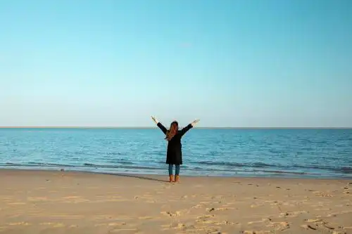 大海边女人的背影 大海