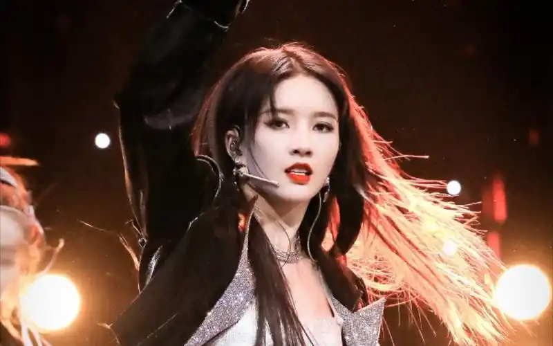 【刘些宁】合作舞台【燃】直拍,美貌暴击