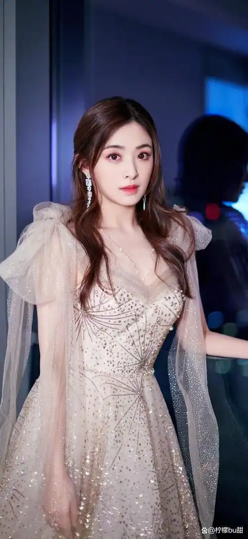 张含韵是一位中国内地流行乐女歌手和影视演员,出生于1989年4月9日.