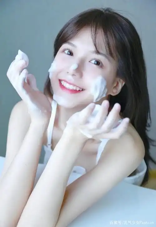 "干净脸"是养出来的,女生坚持20个护肤小心得,素颜也美得出众