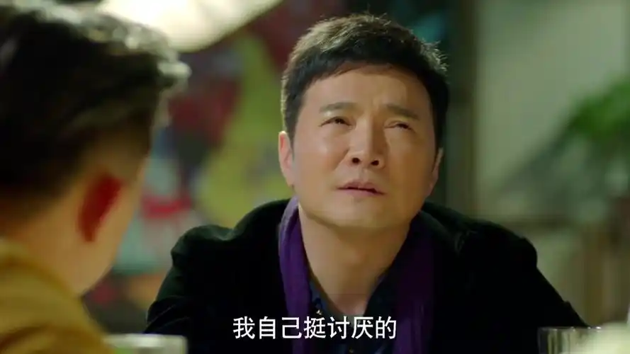 小别离:老张出现中年危机,竟然暗恋上老姑娘,方圆气得要抽他!