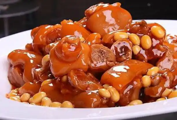 满满胶原蛋白的黄豆炖猪脚,你爱吃吗