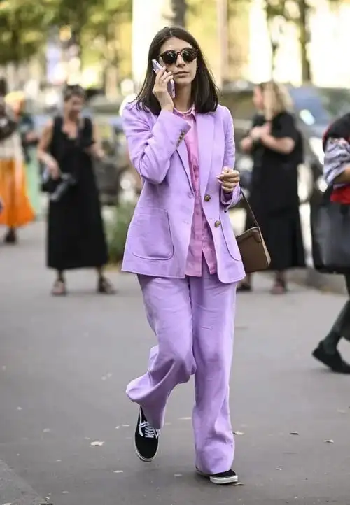 2024 年热门的柔和色彩——淡紫色