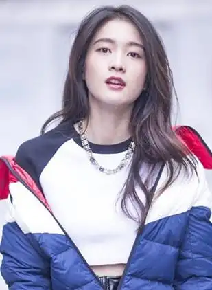 张雪迎,1997年6月18日出生于浙江省金华市义乌市,中国内地女演员