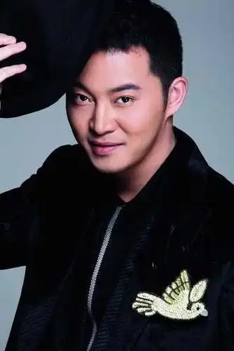 沙溢静谧写真沉稳大气 突显男性魅力