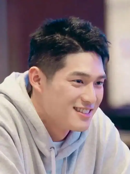 怦然再心动男嘉宾又翻车王子文约会对象吴永恩真实身份曝光