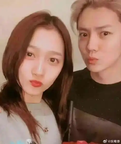 鹿晗回复关晓彤好宠##鹿晗回复关晓彤又老了一岁啦