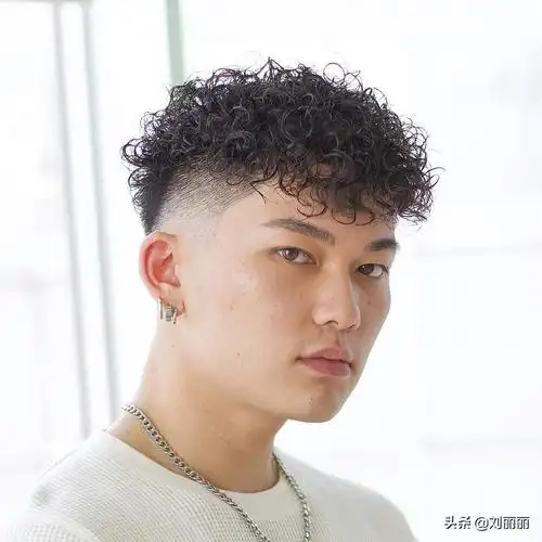 男士发型不要太夸张,选这16款就对了,清爽时尚很有型