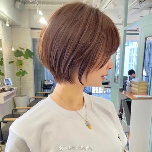 因为它的长度定位会让你的头型像个球一样,就算把它打薄也只是让它