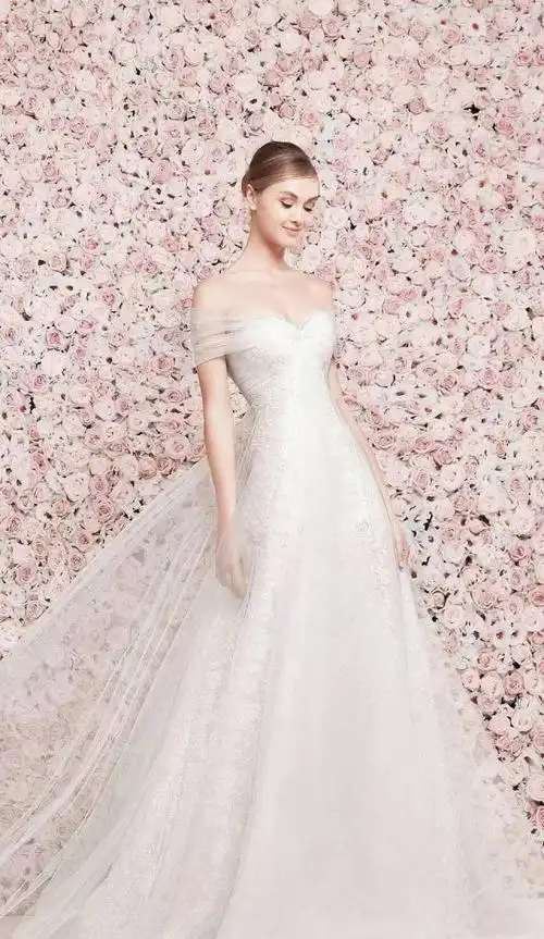 无论你是软妹纸还是女汉纸 ,穿上婚纱你就是全世界最美丽的公主