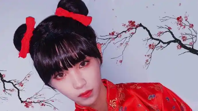 惊艳四座的女装大佬#当然必须有超甜内我们春卷卷哇黄明昊女装超93