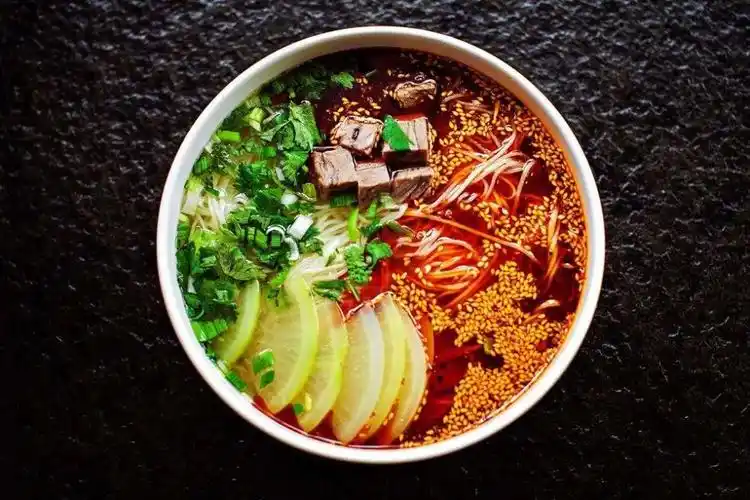 兰州牛肉面发声请尊重我别再喊我兰州拉面