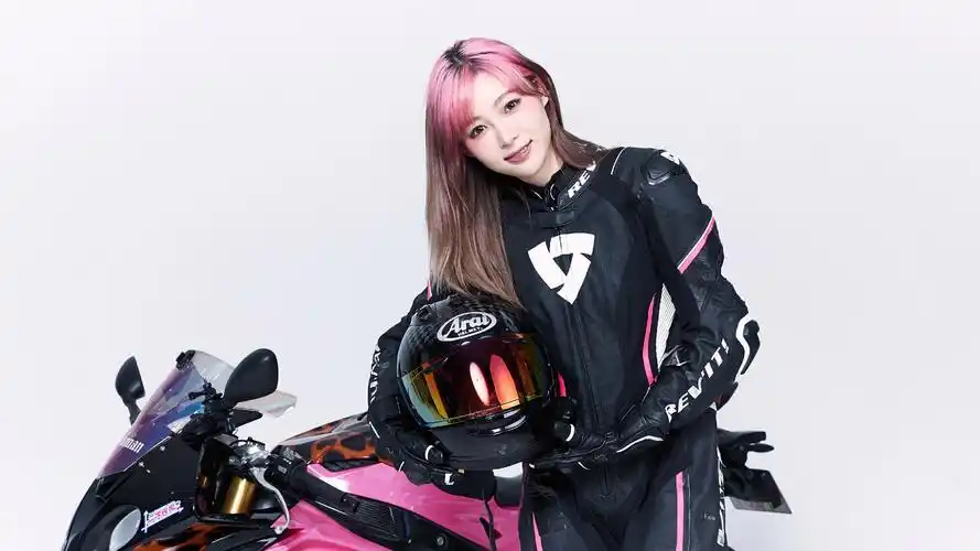 痞幼回应停更患有重度焦虑没分手未回复网友猜测已怀孕评论