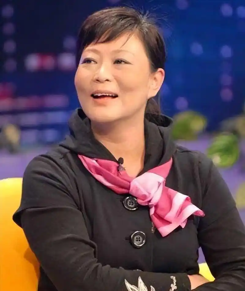 小品演员杨蕾:春晚首位女演员,她要是不结婚,就没宋丹丹啥事了