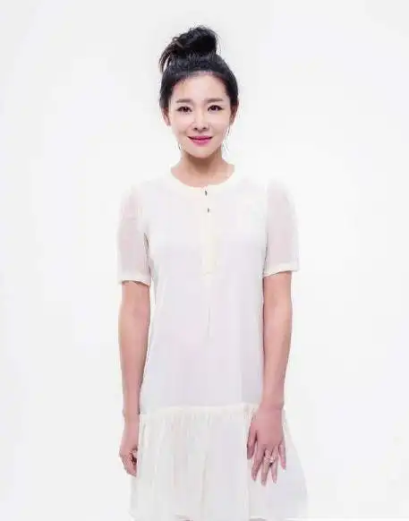 王维维十分的喜欢模仿别人,虽然年纪尚小,但模仿的是有模有样,深受家