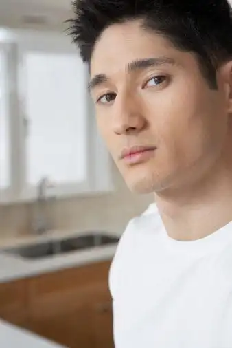 男人刮胡子的频率决定寿命长短