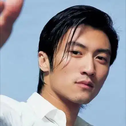 分享一组eason谢霆锋梅艳芳的头像壁纸