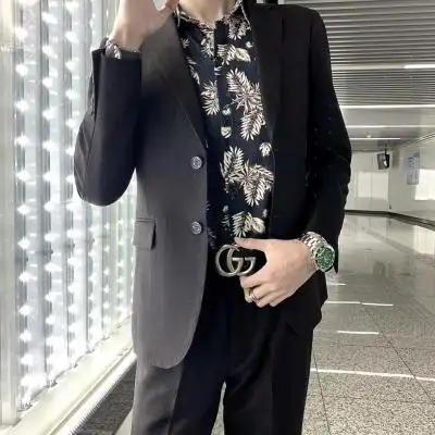 西装暴徒男生头像