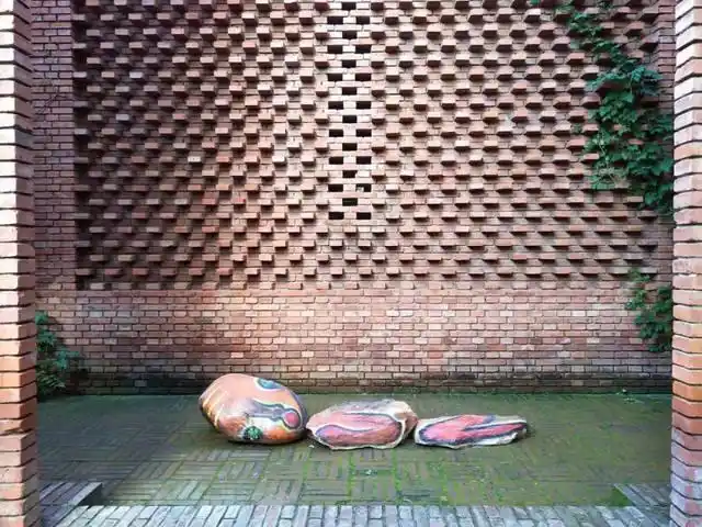 加藤泉 izumi kato | 中国首次个展亮相红砖美术馆