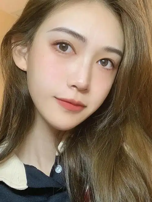 很赞的眉毛效果呀,是一位很漂亮的老师帮我操作的眉毛,就等到