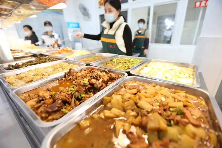 (高清图)三中食堂换大厨啦