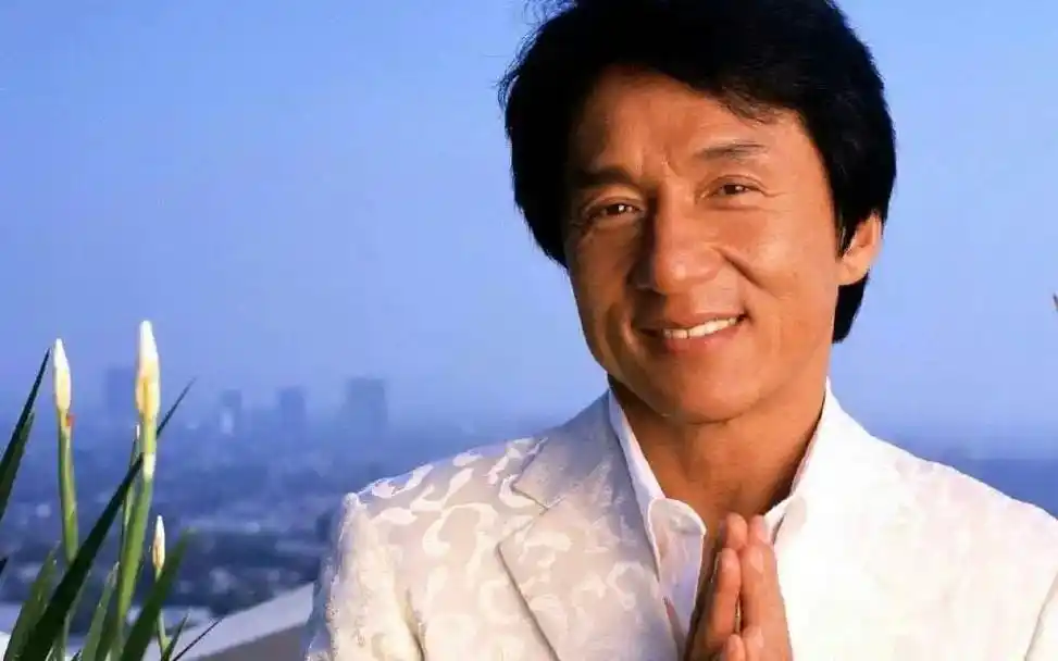 68岁成龙:功夫巨星是如何炼成的?