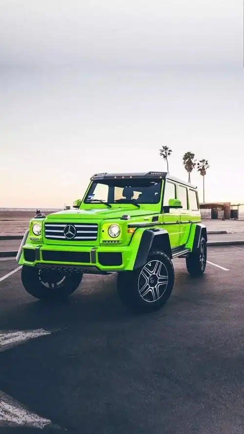 奔驰大g就是这么威武.