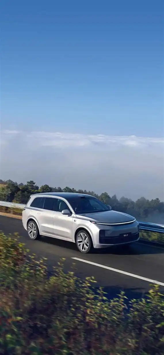 高清无水印理想汽车官方发布手机壁纸