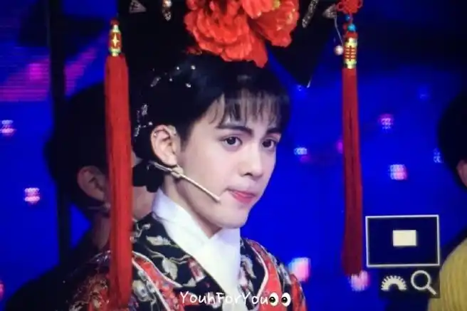 曾舜晞女装名场面