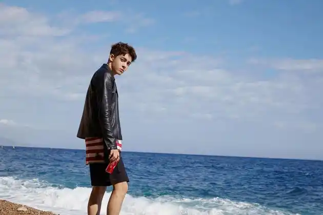 曾舜晞摩纳哥写真曝光演绎孤独的不羁少年