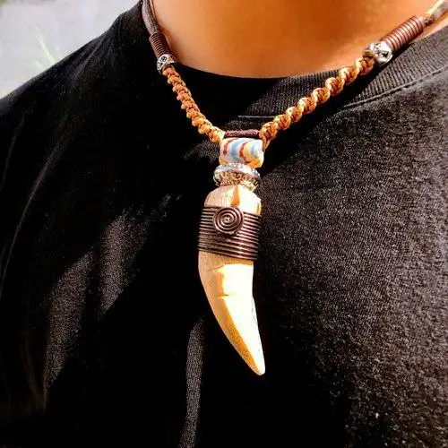 running tiger彩丝虎牙项鍊