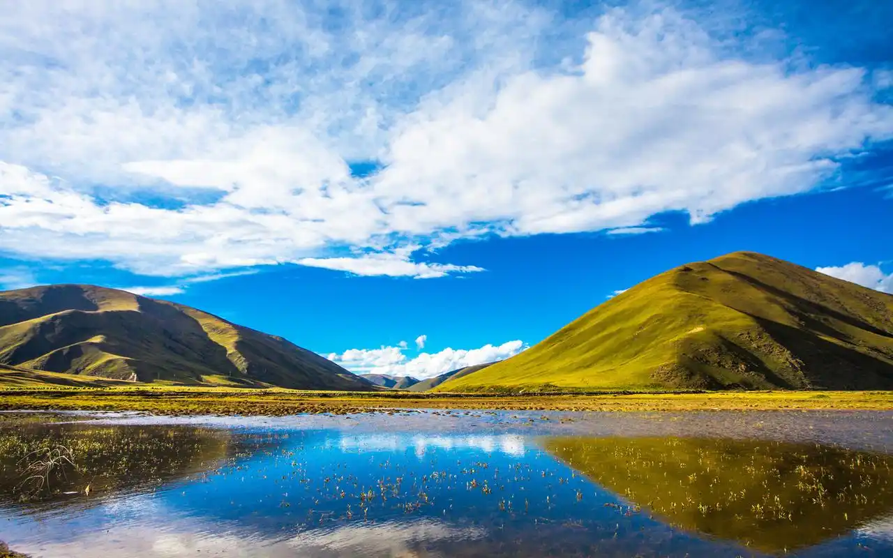 > 稻城高清桌面壁纸之中国最美丽的风光(1440×900)