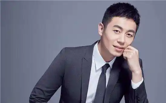 朱亚文人脉大盘点宋佳朱亚文领衔主演最会撩妹的男演员朱亚文