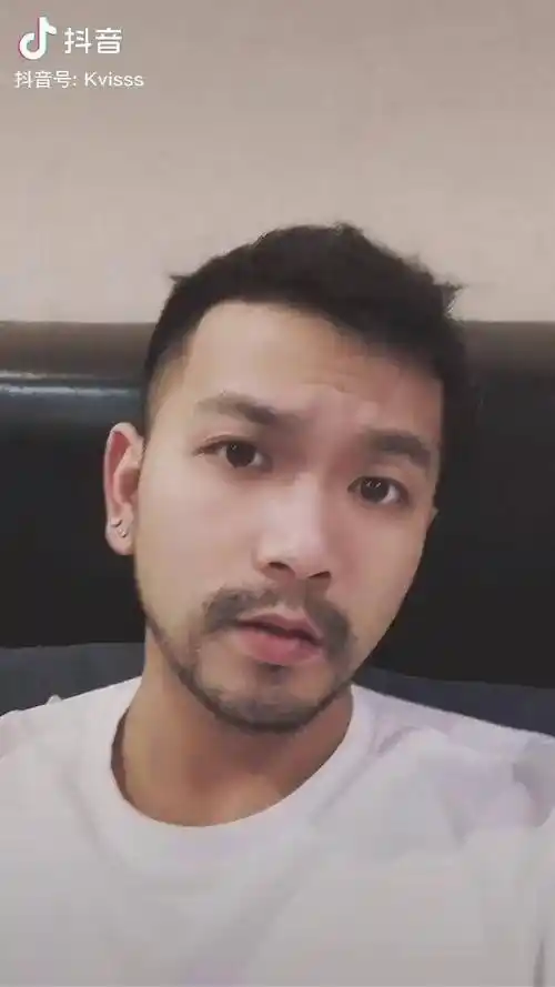 胡渣大叔今天暂且想不到文案那就想我吧