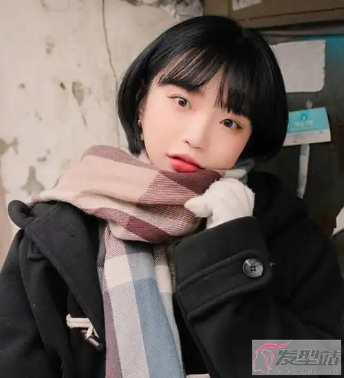 小清新学生头短发 不染不烫减龄瘦脸